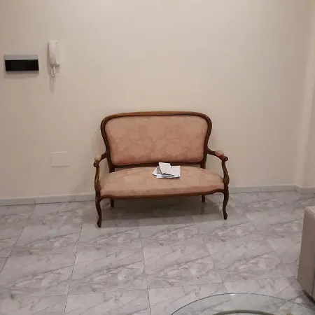 New With Garden Apartment Naples